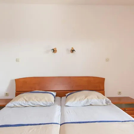 Lejlighed A 2 W Shared Pool And Balcony Near The