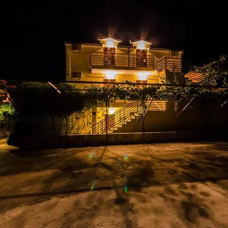 Lejlighed A 2 W Shared Pool And Balcony Near The *